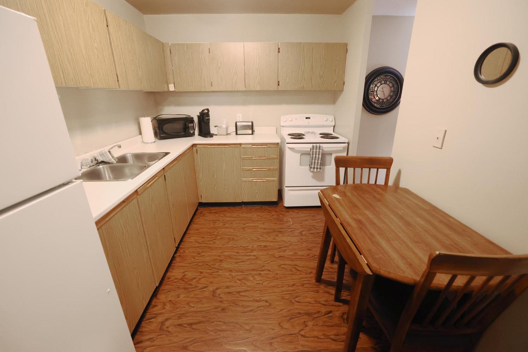 Apartmán Paris Plaza Elliot Lake Exteriér fotografie
