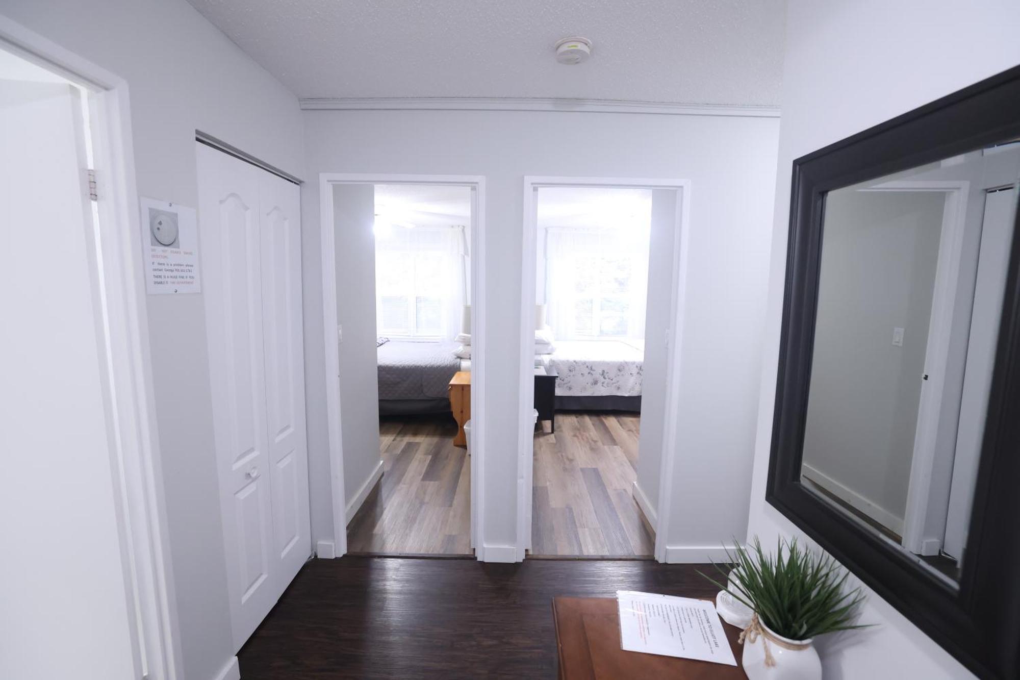 Apartmán Paris Plaza Elliot Lake Exteriér fotografie